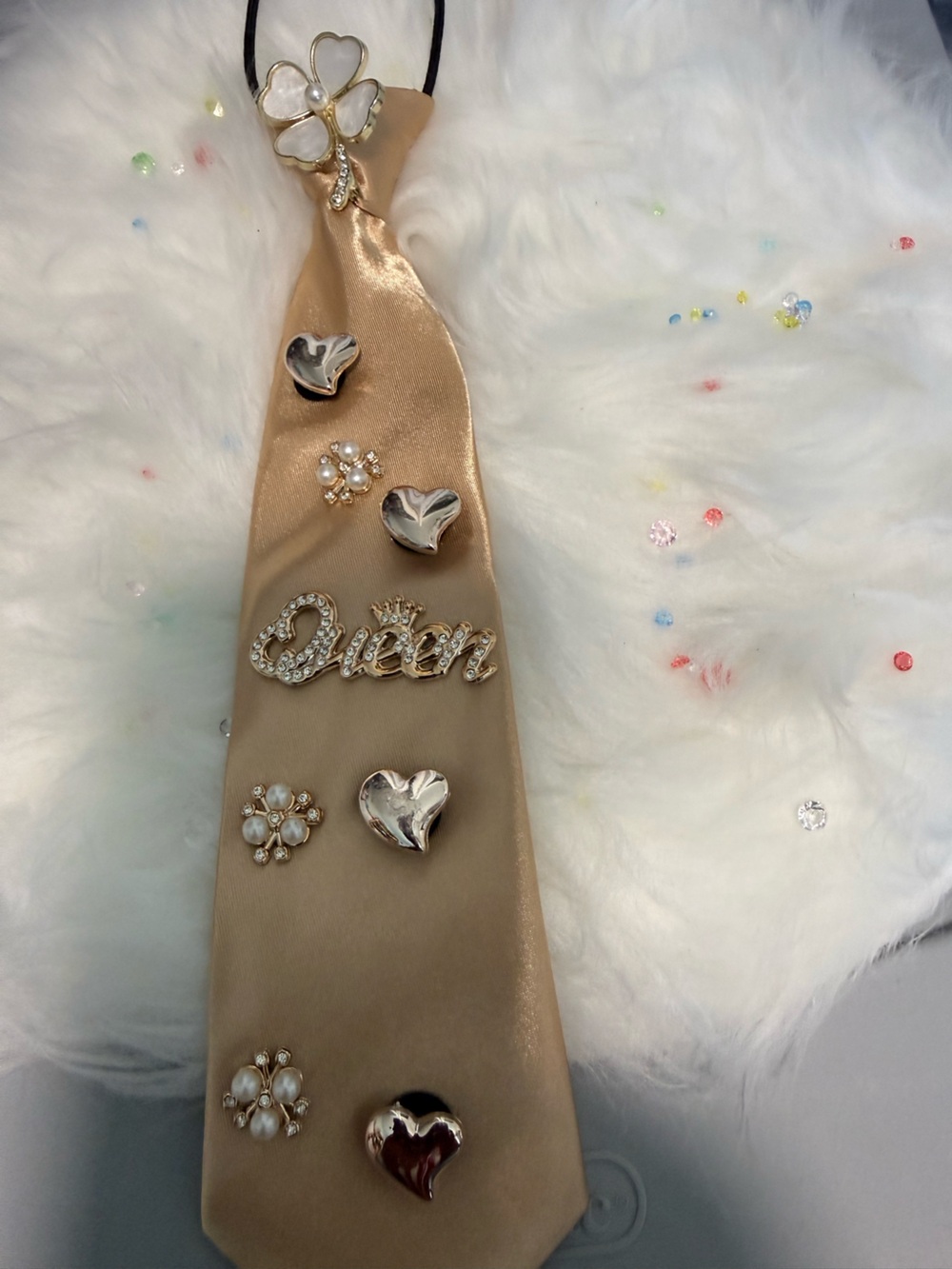 Gold Tone 'Love' Pin & Heart Pearl Cluster Set